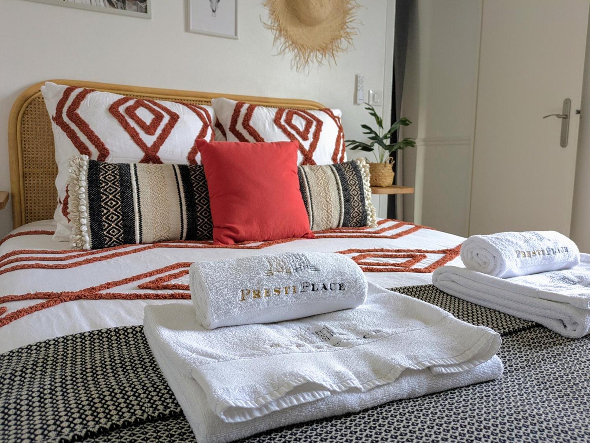 La Petite Plume - Prestiplace Collection Tours Ngoại thất bức ảnh